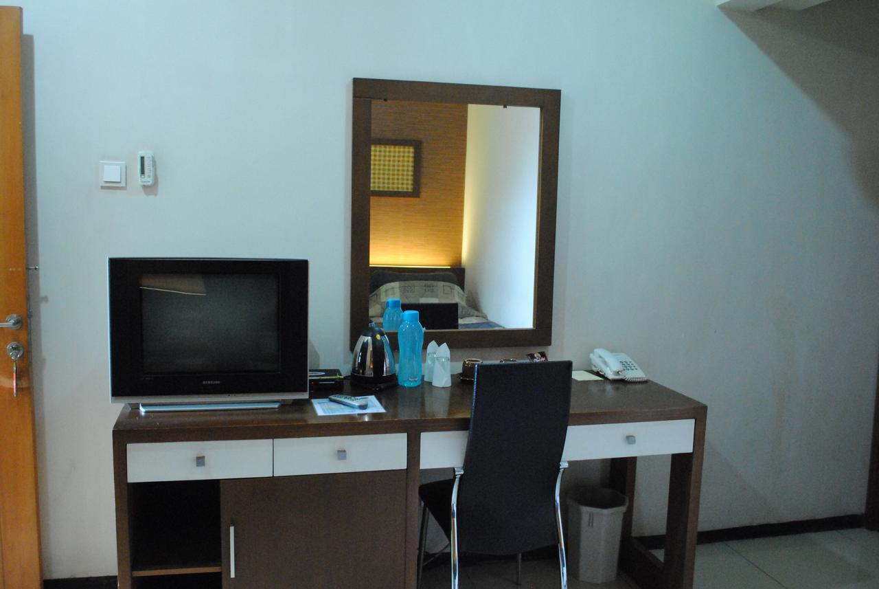 Hotel Wisata Baru Serang Zewnętrze zdjęcie